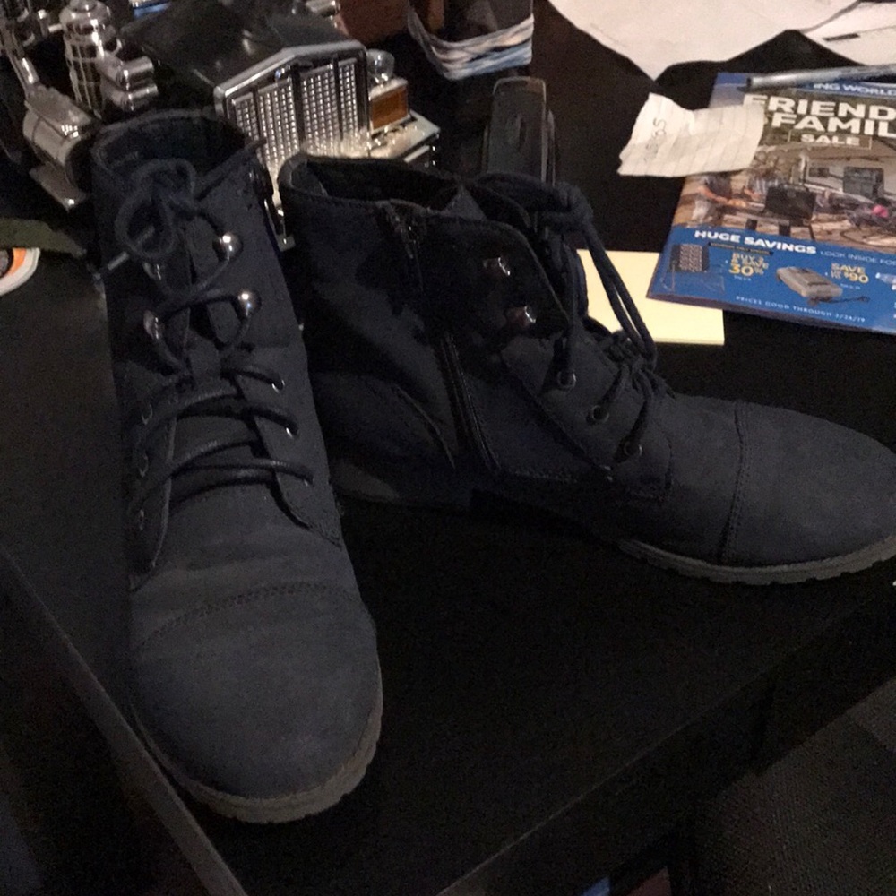 Ankle boots